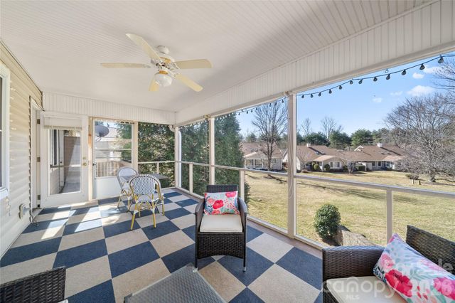 1107 Citation Circle, Hendersonville, NC 28739