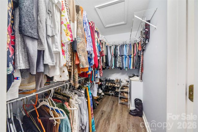 1107 Citation Circle, Hendersonville, NC 28739