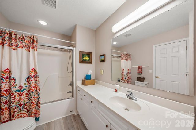 1107 Citation Circle, Hendersonville, NC 28739