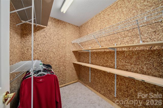 1107 Citation Circle, Hendersonville, NC 28739