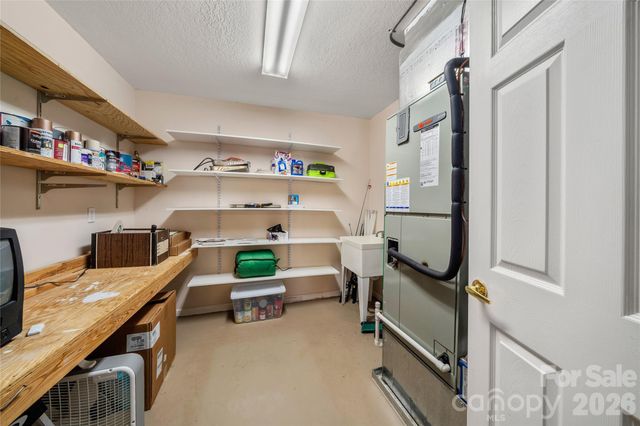 1107 Citation Circle, Hendersonville, NC 28739