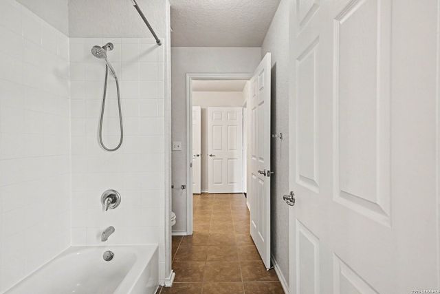 11207 Two Iron, San Antonio, TX 78221