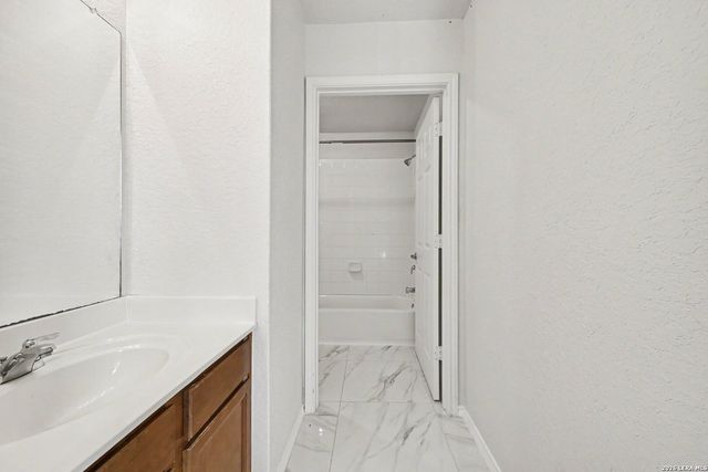 11207 Two Iron, San Antonio, TX 78221
