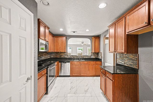 11207 Two Iron, San Antonio, TX 78221