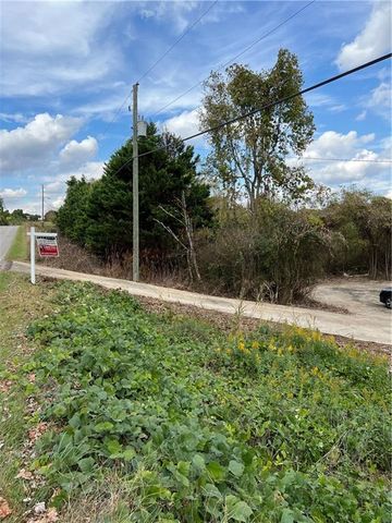 5215 Hewell Road, Gainesville, GA 30507