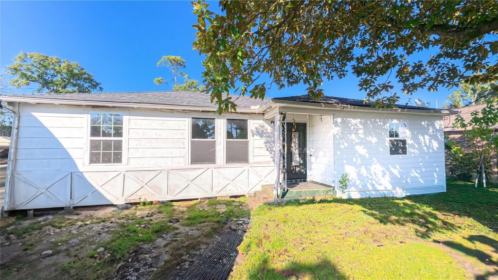 1210 Homer Street, Houston, TX 77091