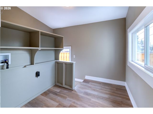 10104 Se HOLGATE Blvd, Portland, OR 97266