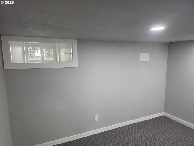 10104 Se HOLGATE Blvd, Portland, OR 97266