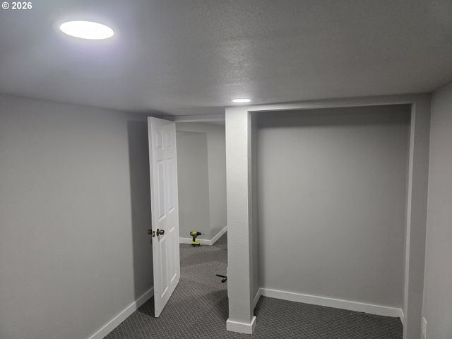 10104 Se HOLGATE Blvd, Portland, OR 97266