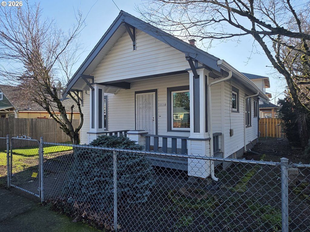 10104 Se HOLGATE Blvd, Portland, OR 97266