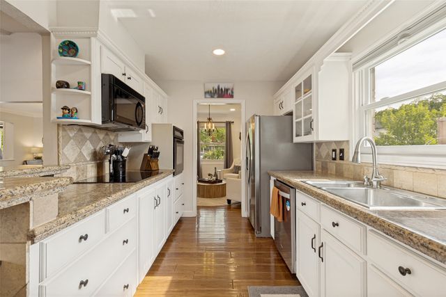 3251 Dothan Lane, Dallas, TX 75229
