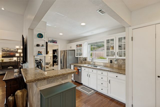 3251 Dothan Lane, Dallas, TX 75229