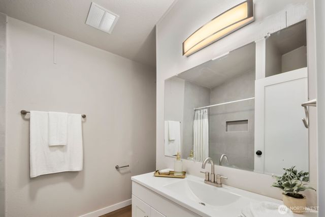 1810 193rd Avenue SW, Lakebay, WA 98349