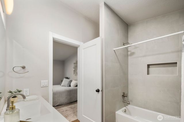 1810 193rd Avenue SW, Lakebay, WA 98349