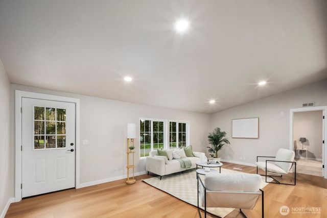 1810 193rd Avenue SW, Lakebay, WA 98349