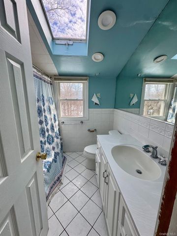 10 Maplewood Road, Highland Mills, NY 10930