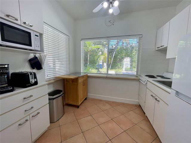 8036 Harding Ave 1, Miami Beach, FL 33141
