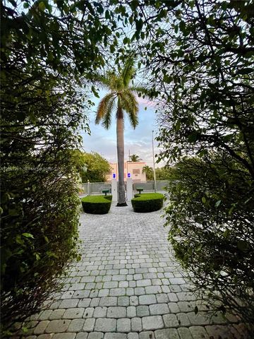 8036 Harding Ave 1, Miami Beach, FL 33141