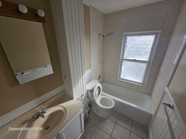 234 Nahantan St 2, Norwood, MA 02062