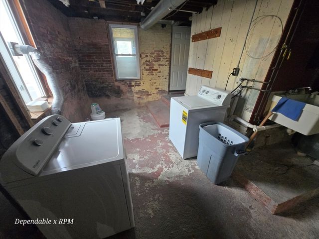 234 Nahantan St 2, Norwood, MA 02062