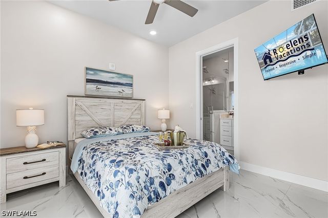855 Lagoon ST 4, Fort Myers Beach, FL 33931