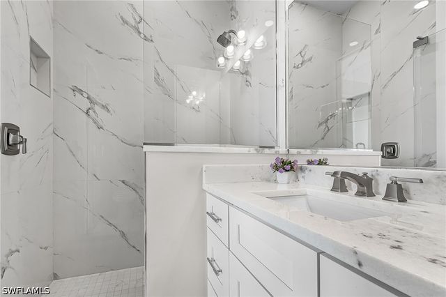 855 Lagoon ST 4, Fort Myers Beach, FL 33931