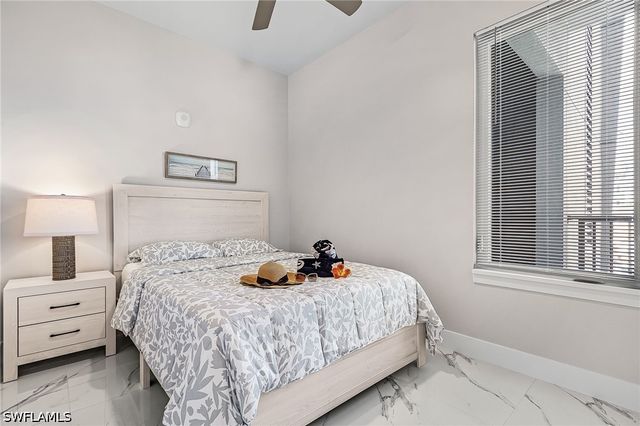 855 Lagoon ST 4, Fort Myers Beach, FL 33931