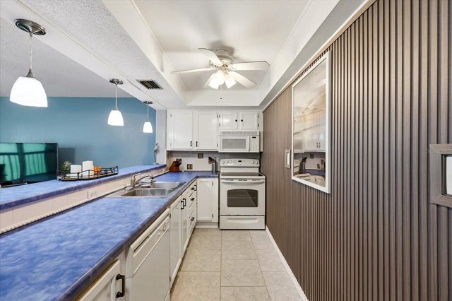 19450 GULF BOULEVARD 903, Indian Shores, FL 33785