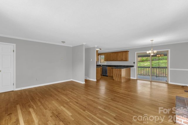 147 Elkwood Road, Asheville, NC 28804