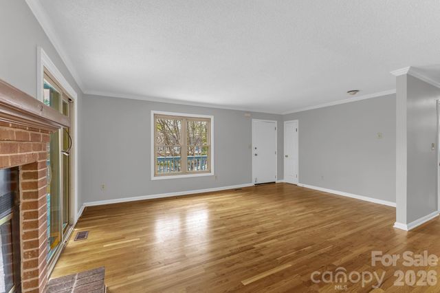 147 Elkwood Road, Asheville, NC 28804