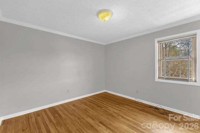 147 Elkwood Road, Asheville, NC 28804