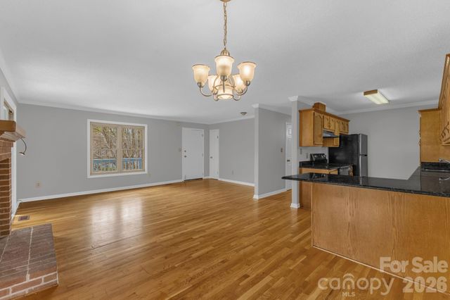 147 Elkwood Road, Asheville, NC 28804
