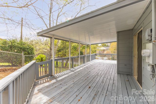 147 Elkwood Road, Asheville, NC 28804