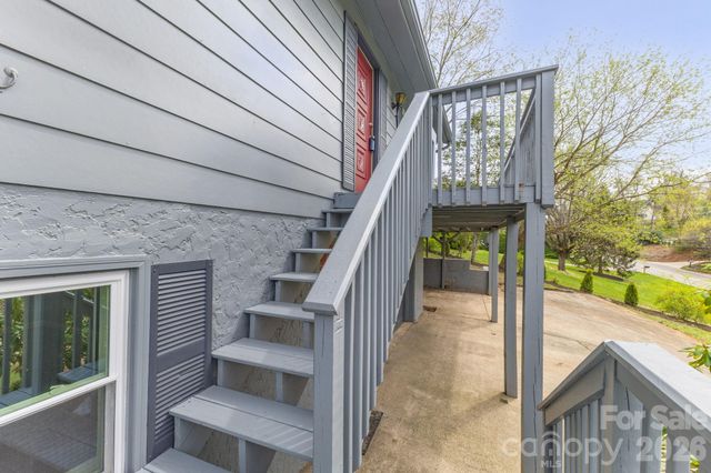 147 Elkwood Road, Asheville, NC 28804