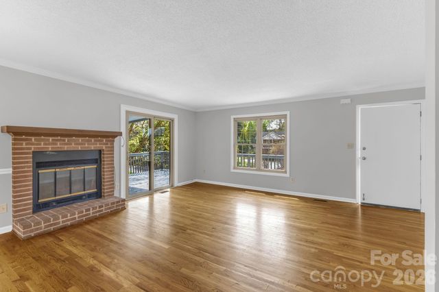 147 Elkwood Road, Asheville, NC 28804