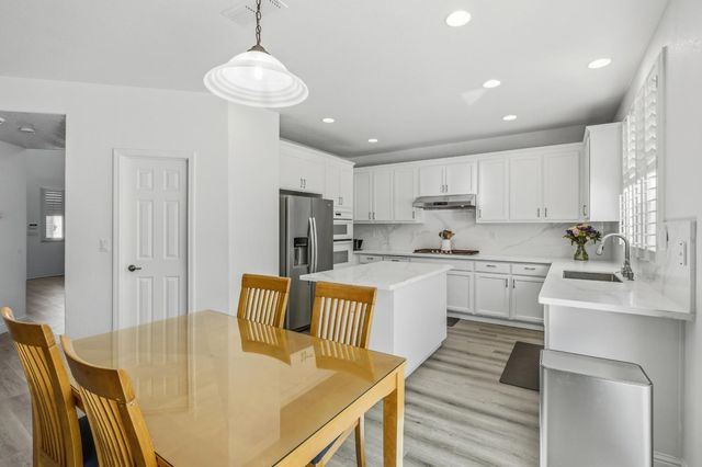 18 Delta Tule Ct, Sacramento, CA 95834