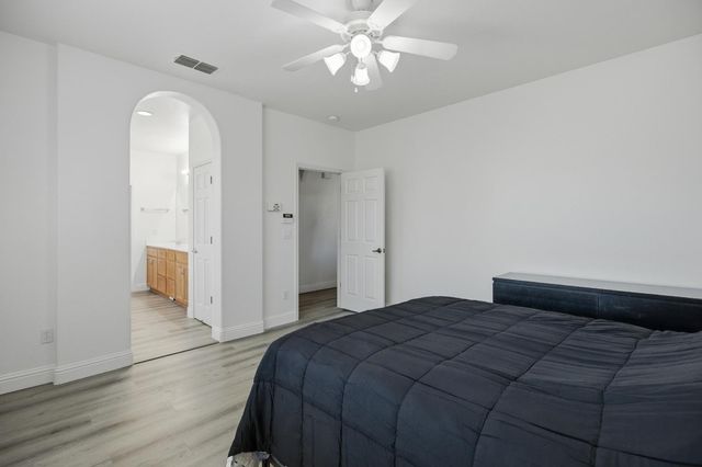 18 Delta Tule Ct, Sacramento, CA 95834