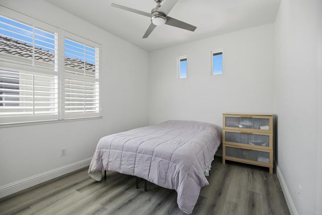 18 Delta Tule Ct, Sacramento, CA 95834
