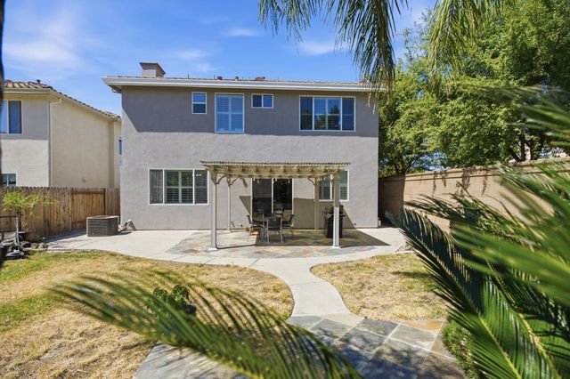 18 Delta Tule Ct, Sacramento, CA 95834