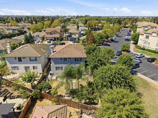 18 Delta Tule Ct, Sacramento, CA 95834