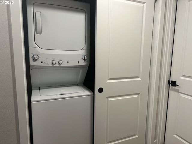 125 FOXGLOVE Ter, Longview, WA 98632