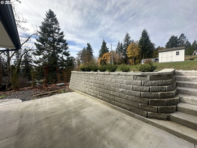 125 FOXGLOVE Ter, Longview, WA 98632