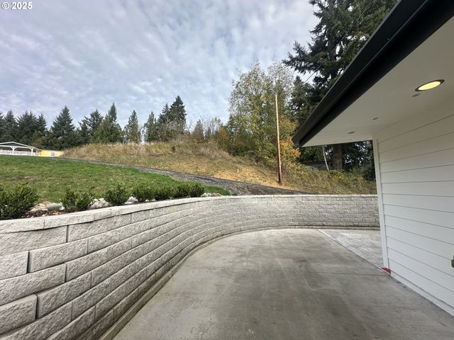 125 FOXGLOVE Ter, Longview, WA 98632