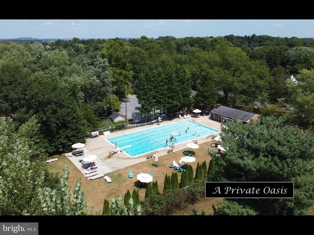 6670 SPRINGHILL DR, Frederick, MD 21702