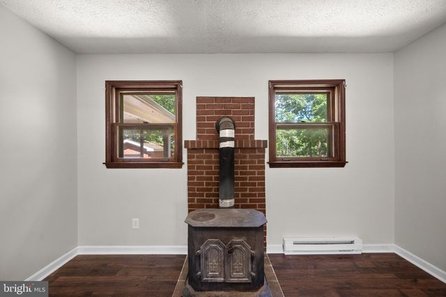 2085 CRUMS CHURCH RD, Berryville, VA 22611