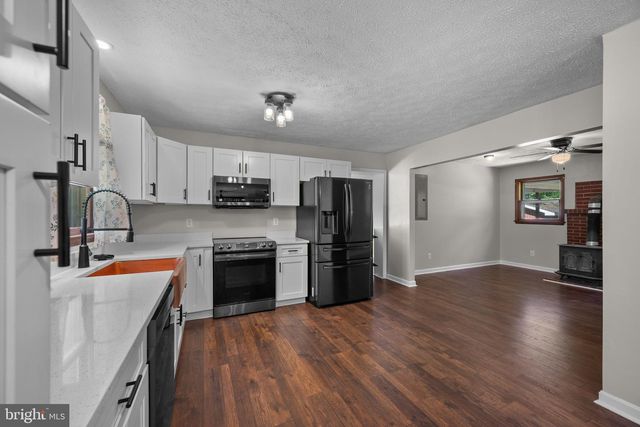 2085 CRUMS CHURCH RD, Berryville, VA 22611