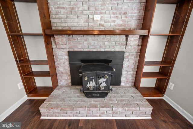 2085 CRUMS CHURCH RD, Berryville, VA 22611