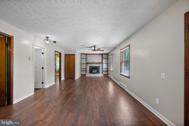 2085 CRUMS CHURCH RD, Berryville, VA 22611