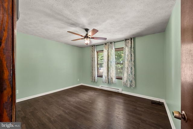 2085 CRUMS CHURCH RD, Berryville, VA 22611