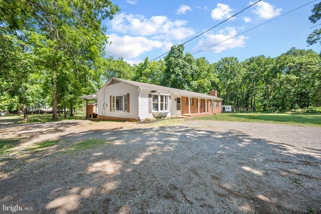 2085 CRUMS CHURCH RD, Berryville, VA 22611